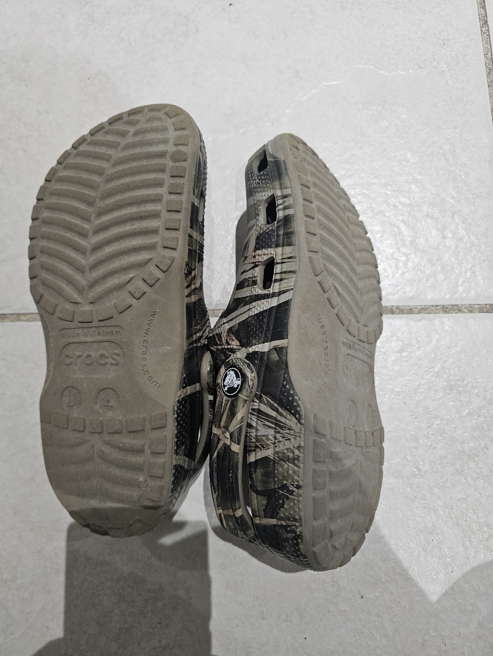 Kids RealTree Classic Crocs - Picture 3 of 5